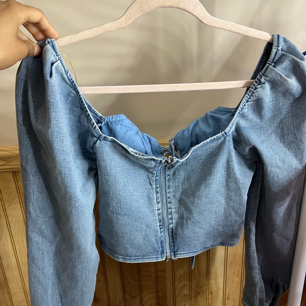 Blue denim top from Akira!